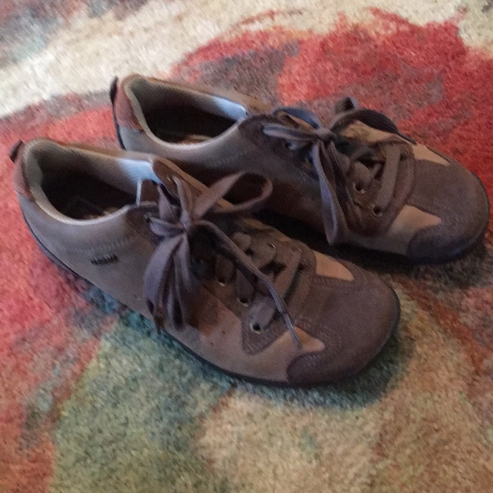 Sketchers Loafers Two time Brown .